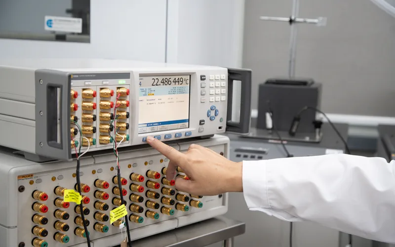 Non-Contact Temperature Calibration — Unitest Singapore